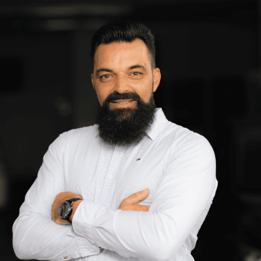 Σκιαδάς Απόστολος