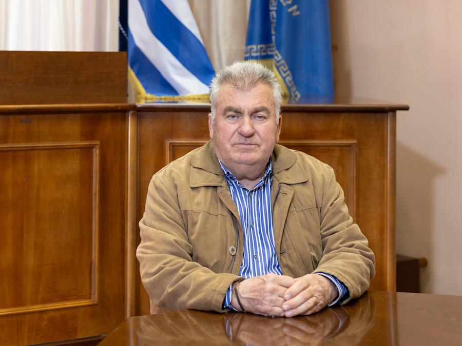 Βασίλης Καραβίδας